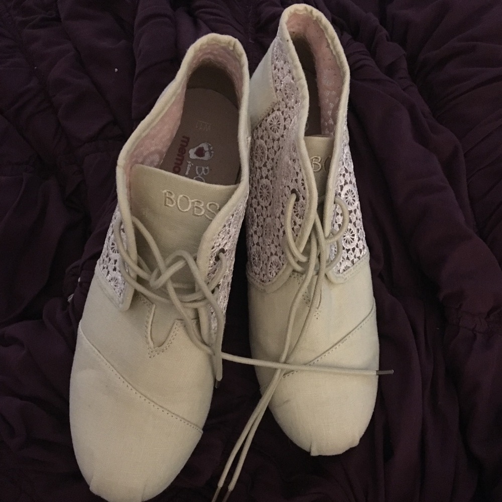 Like New Sketcher’s Bobs Bootie